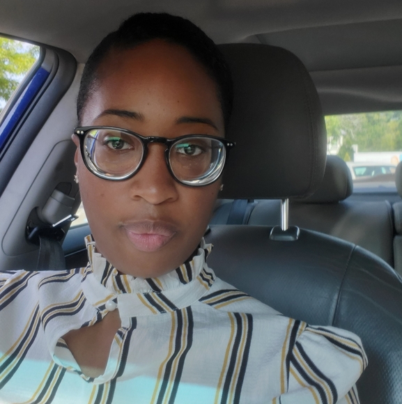 Meet your Posher, Shanelle - Picture 3 of 4